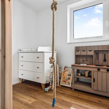 Lovely Home In Lembruch-Duemmer See With Sauna Екстериор снимка