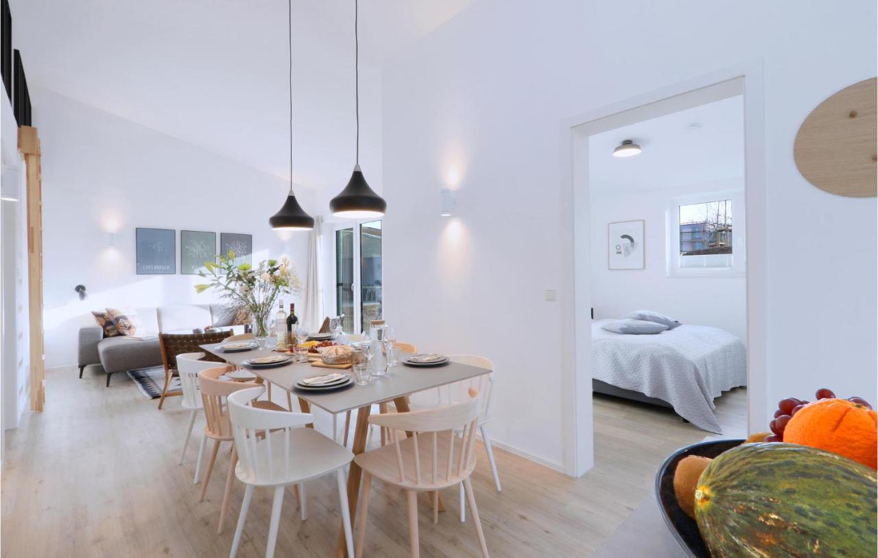 Lovely Home In Lembruch-Duemmer See With Sauna Екстериор снимка