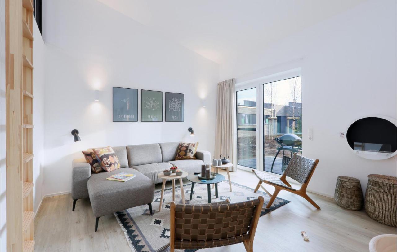Lovely Home In Lembruch-Duemmer See With Sauna Екстериор снимка