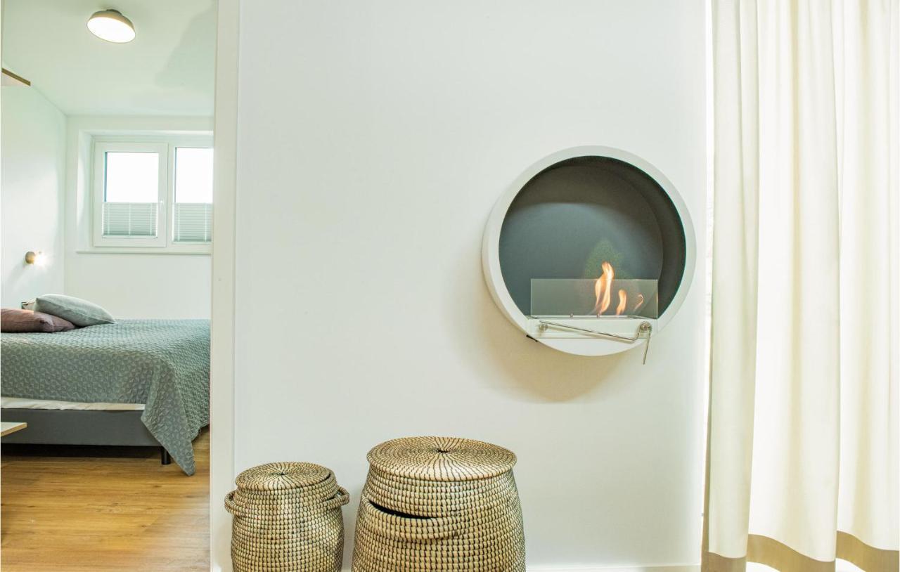 Lovely Home In Lembruch-Duemmer See With Sauna Екстериор снимка