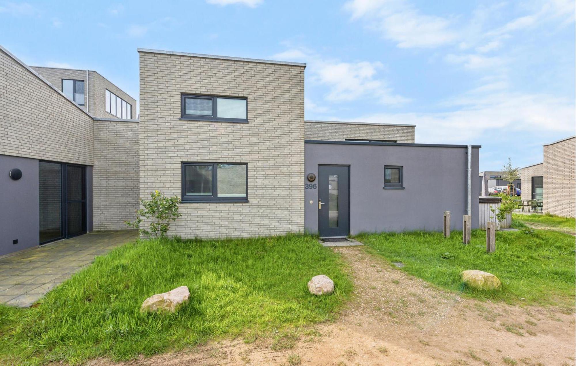 Lovely Home In Lembruch-Duemmer See With Sauna Екстериор снимка